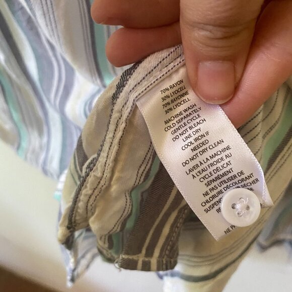 beachlunchlounge Button Front Blouse Striped Collared Women's Size Medium - Picture 4 of 5